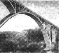 Арочный мост через р. Влтаву с пролётом 151 м (ЧССР)